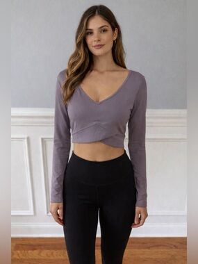 Gymshark Crossover Long Sleeve Crop‎ Top | Size Med | Mauve Purple Athletic Top